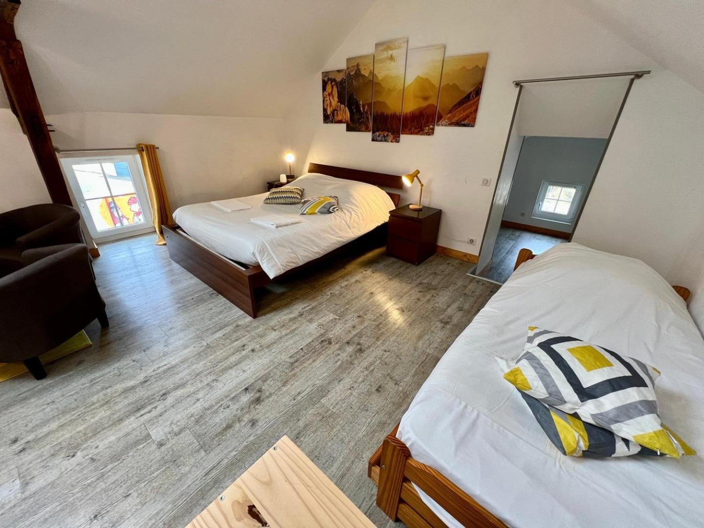 Chez Marcel - Maison 3 Chambres Lussac-les-Châteaux Dış mekan fotoğraf